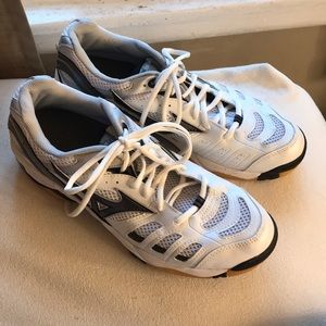 Brand new Mizuno volleyball shoes!